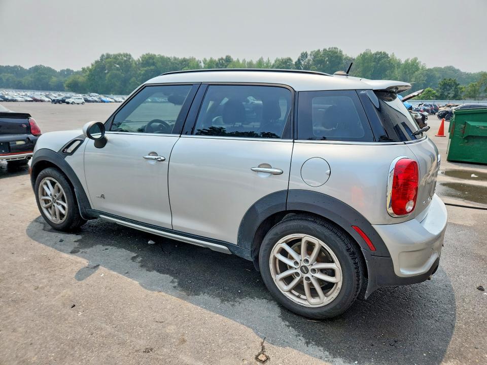 Photo 2 from auction – 2016 MINI COOPER with VIN WMWZC5C57GWP49658