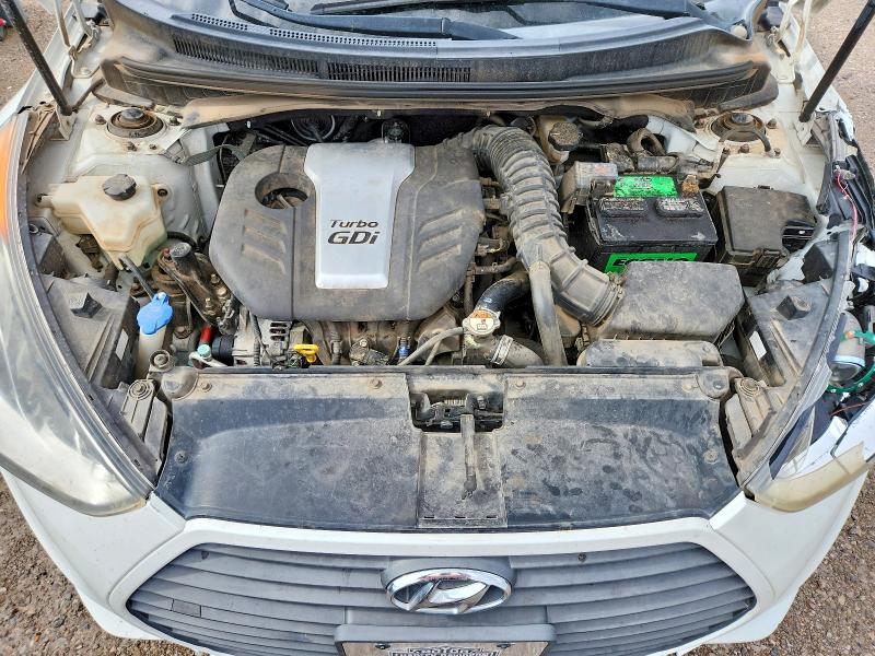 Photo 11 from auction – 2015 HYUNDAI VELOSTER with VIN KMHTC6AE5FU235167