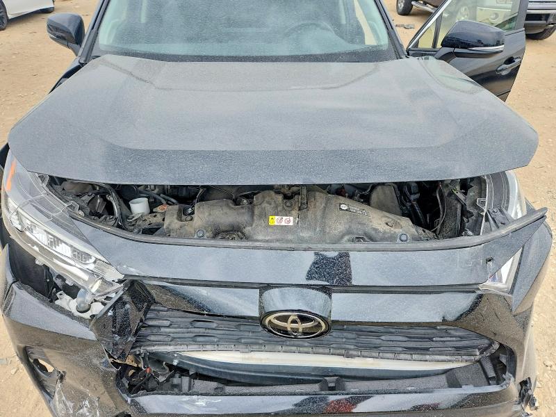 Photo 12 from auction – 2019 TOYOTA RAV4 with VIN JTMC1RFV7KD008609