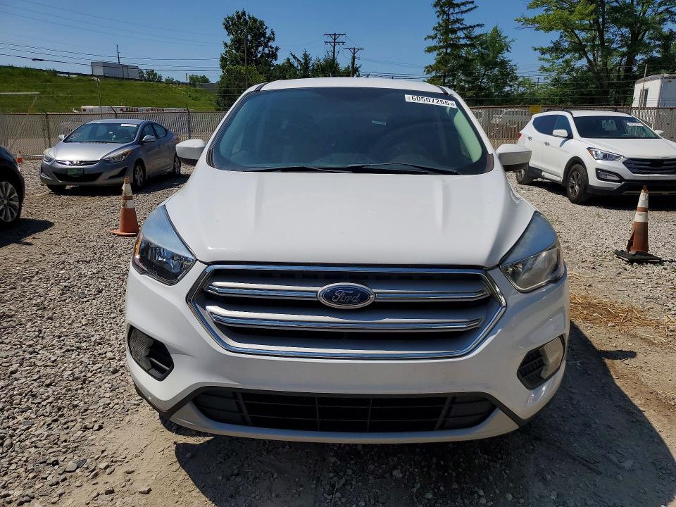 Photo 5 from auction – 2019 FORD ESCAPE with VIN 1FMCU9GD1KUA14656