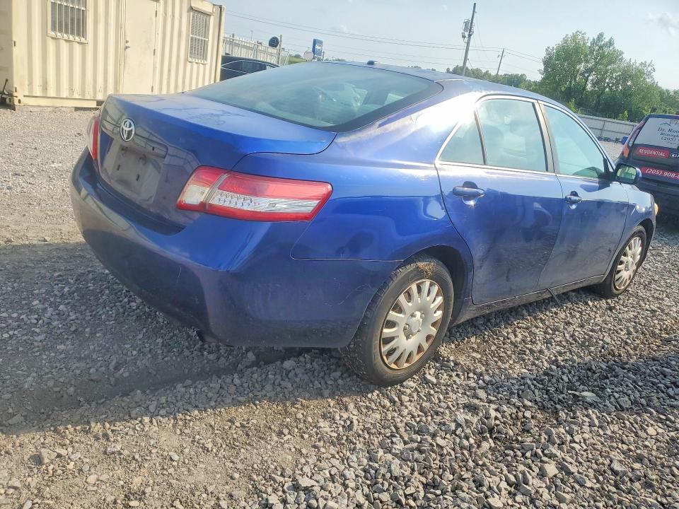 Photo 3 from auction – 2011 TOYOTA CAMRY with VIN 4T1BF3EK0BU699110
