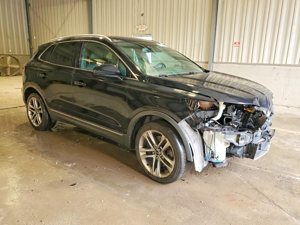 Photo 4 from auction – 2017 LINCOLN MKC with VIN 5LMCJ3D9XHUL69157