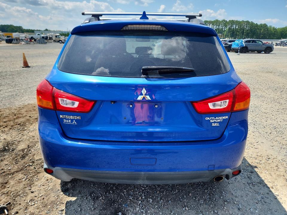 Photo 6 from auction – 2017 MITSUBISHI OUTLANDER SPORT with VIN JA4AP4AW7HZ044170