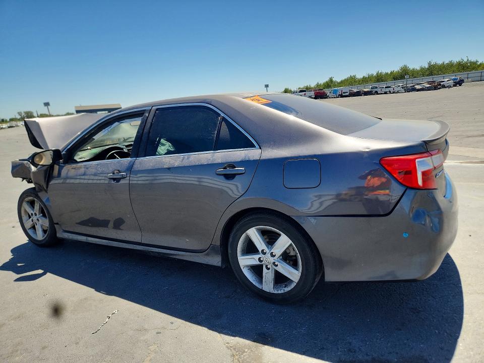 Zdjęcie 2 z aukcji – 2013 TOYOTA CAMRY z VIN 4T1BF1FK5DU245232