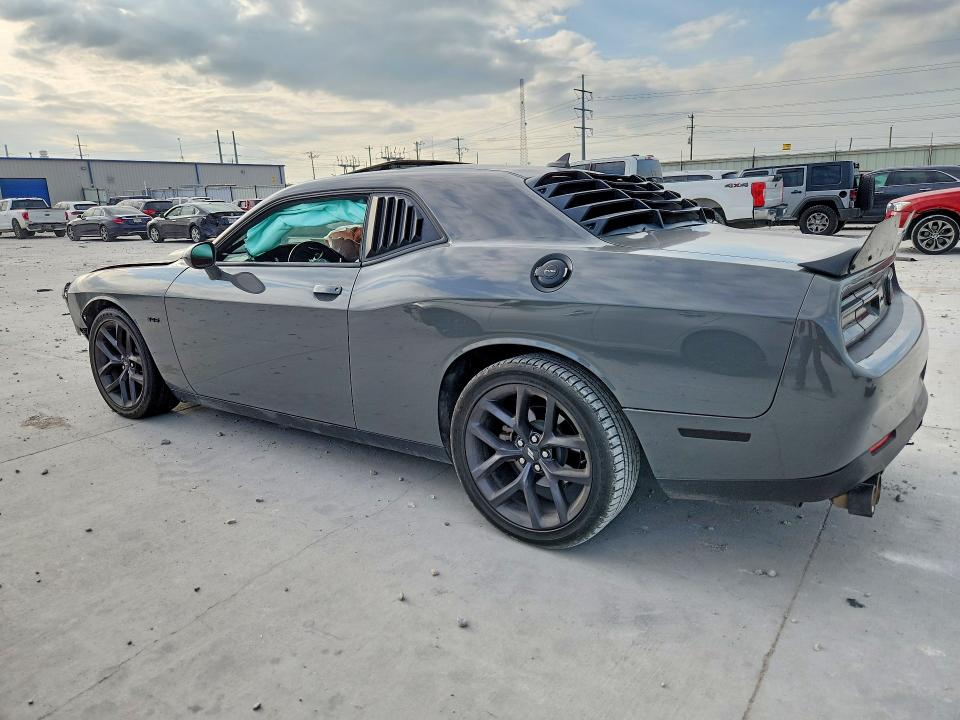 Photo 2 from auction – 2023 DODGE CHALLENGER with VIN 2C3CDZBT7PH668465