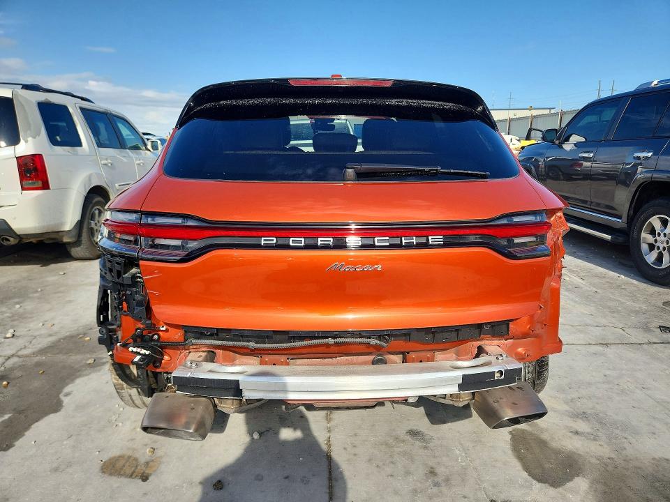 Photo 6 from auction – 2023 PORSCHE MACAN with VIN WP1AA2A52PLB00938