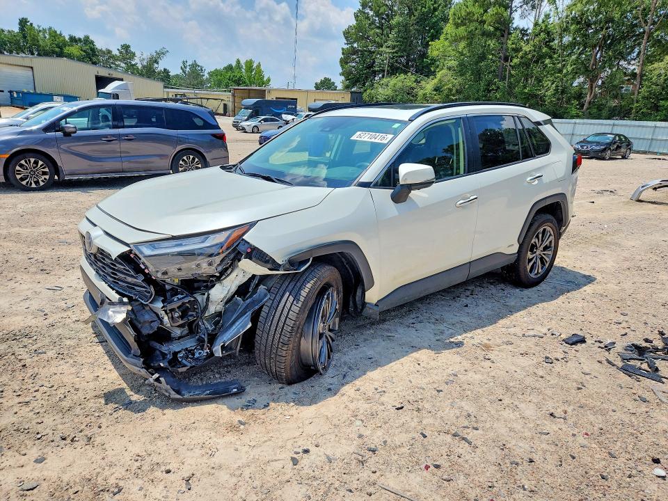 TOYOTA RAV4 2022 with VIN JTMD6RFV1ND067231 - Photo from auction