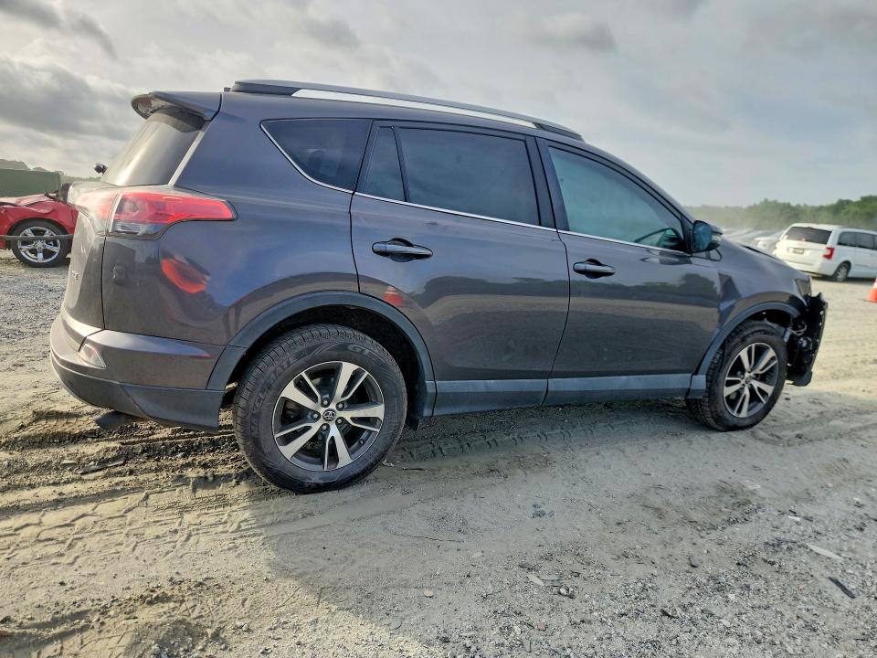 Photo 3 from auction – 2017 TOYOTA RAV4 with VIN 2T3WFREVXHW398858