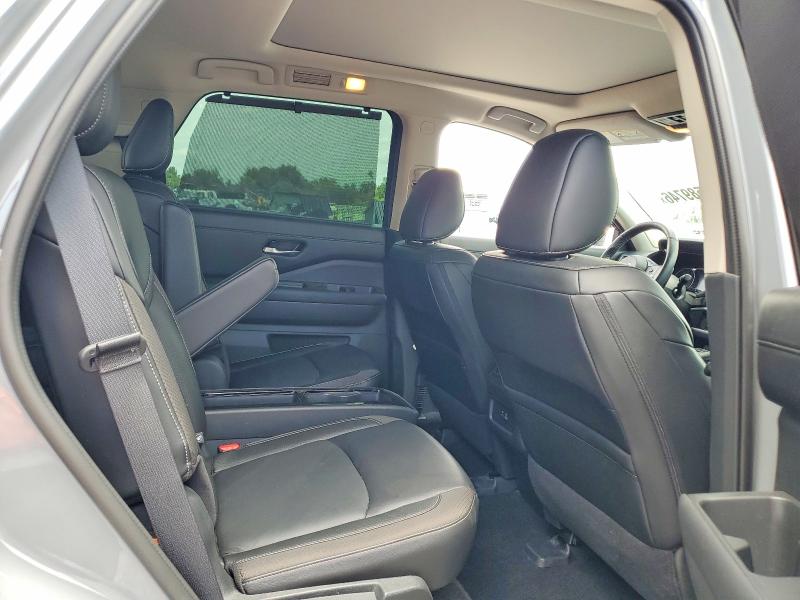 Photo 11 from auction – 2024 NISSAN PATHFINDER with VIN 5N1DR3CB2RC239935