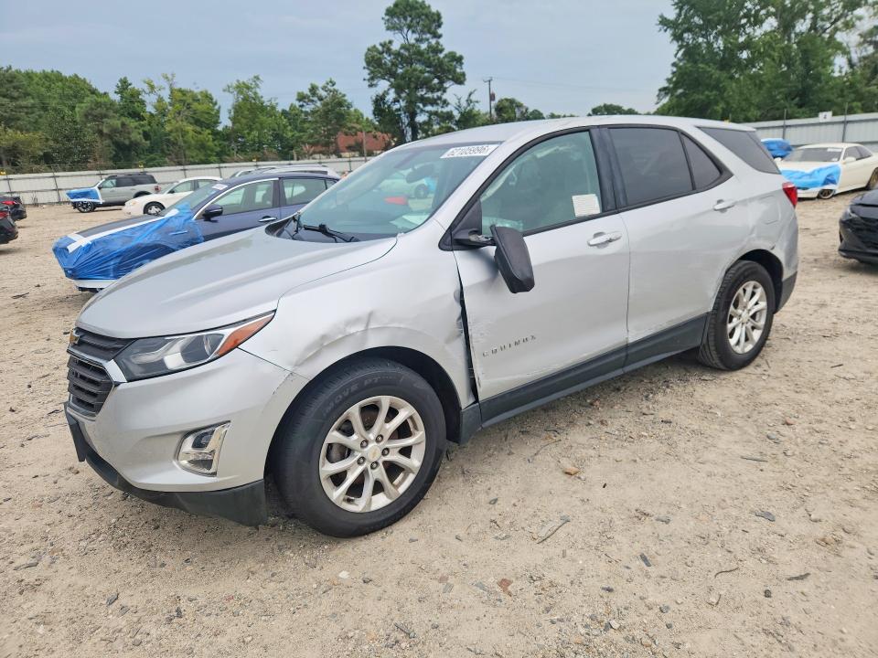CHEVROLET EQUINOX 2018 with VIN 2GNAXHEV7J6196554 - Photo from auction