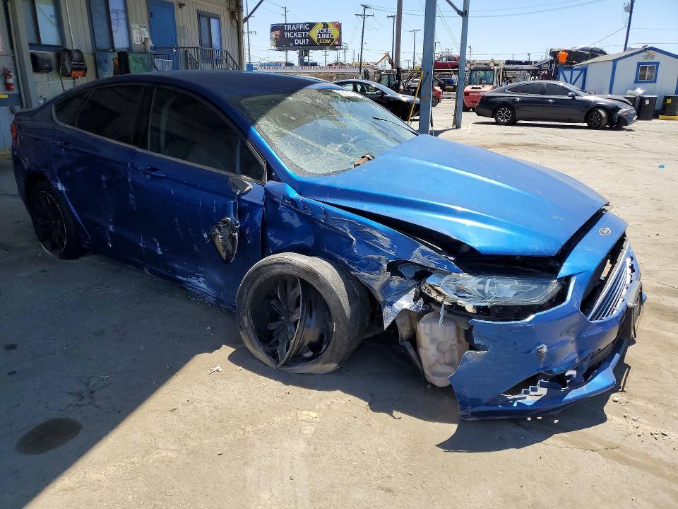 Снимка 4 от търг – 2017 FORD FUSION с VIN 3FA6P0H79HR388239