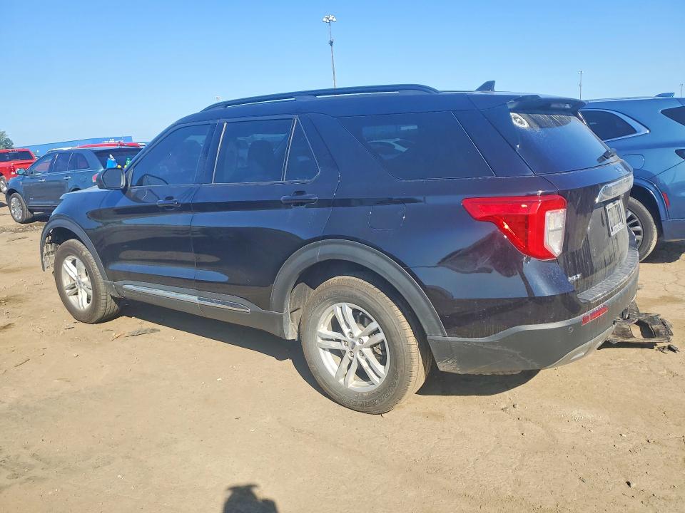 Photo 2 from auction – 2021 FORD EXPLORER with VIN 1FMSK8DH3MGC34367