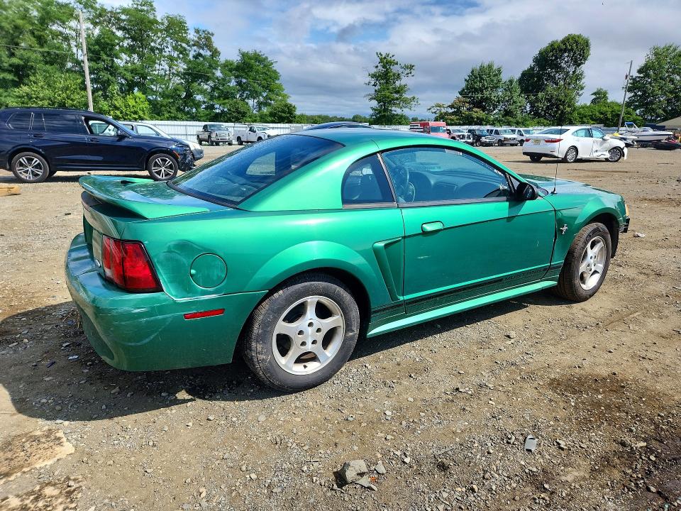 Photo 3 from auction – 2000 FORD MUSTANG with VIN 1FAFP4041YF247106