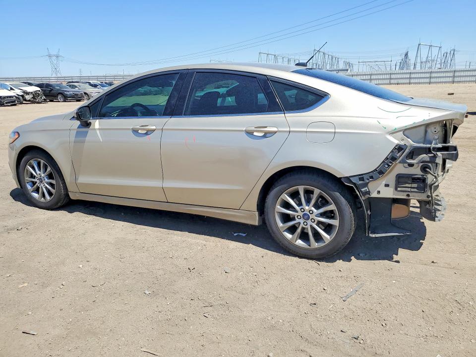 Photo 2 from auction – 2017 FORD FUSION with VIN 3FA6P0HD1HR162931