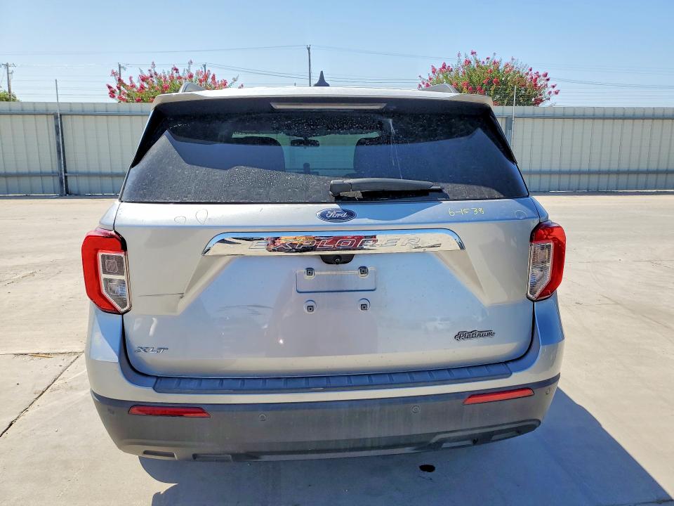 Photo 6 from auction – 2021 FORD EXPLORER with VIN 1FMSK7DH9MGA52229