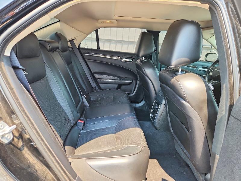 Photo 10 from auction – 2019 CHRYSLER 300 with VIN 2C3CCAKG3KH610918