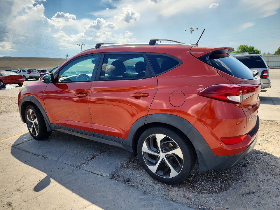 Photo 2 from auction – 2016 HYUNDAI TUCSON with VIN KM8J3CA20GU095588