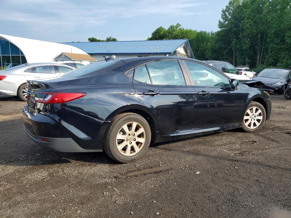 Photo 3 from auction – 2026 TOYOTA CAMRY with VIN 4T1DAACK1TU717453