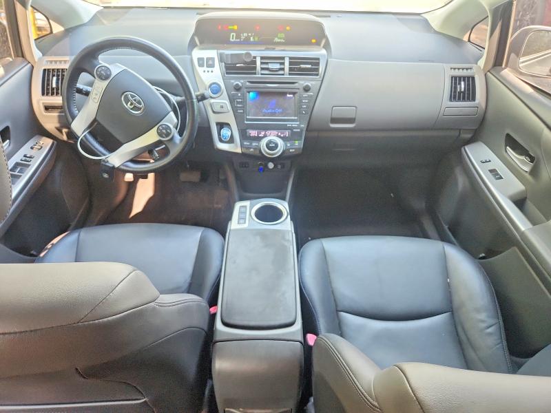 Photo 8 from auction – 2013 TOYOTA PRIUS V with VIN JTDZN3EU3D3229928