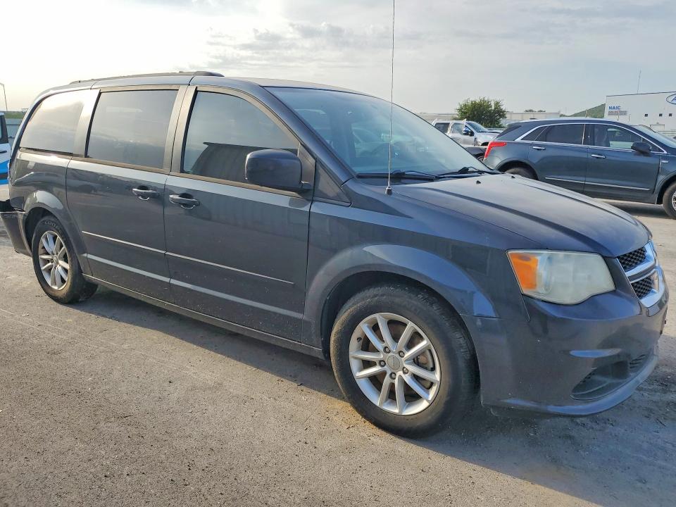 Photo 4 from auction – 2013 DODGE GRAND CARAVAN with VIN 2C4RDGCG3DR741235