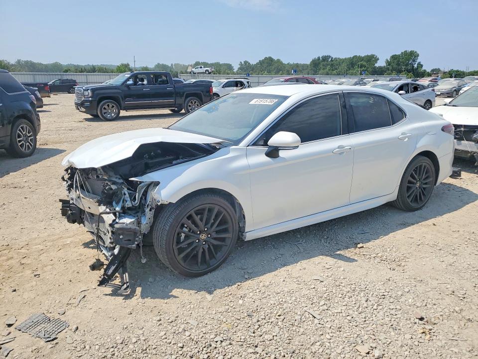 Photo 1 from auction – 2023 TOYOTA CAMRY with VIN 4T1K61AK5PU095943