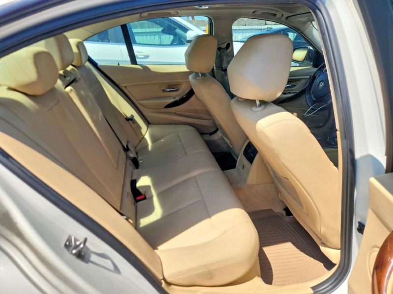 Photo 10 from auction – 2013 BMW 328 with VIN WBA3B5C53DF595776