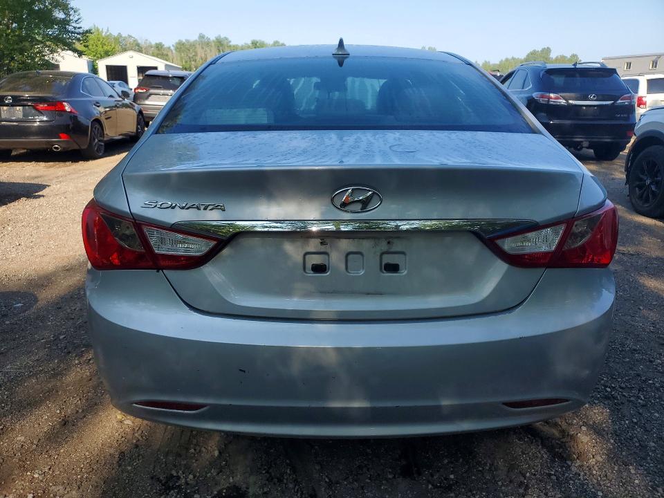 Photo 6 from auction – 2012 HYUNDAI SONATA with VIN 5NPEB4AC9CH309800