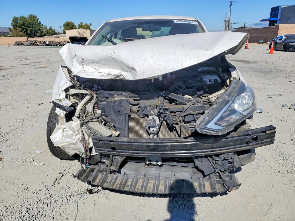 Photo 5 from auction – 2018 NISSAN SENTRA with VIN 3N1AB7AP8JL653203