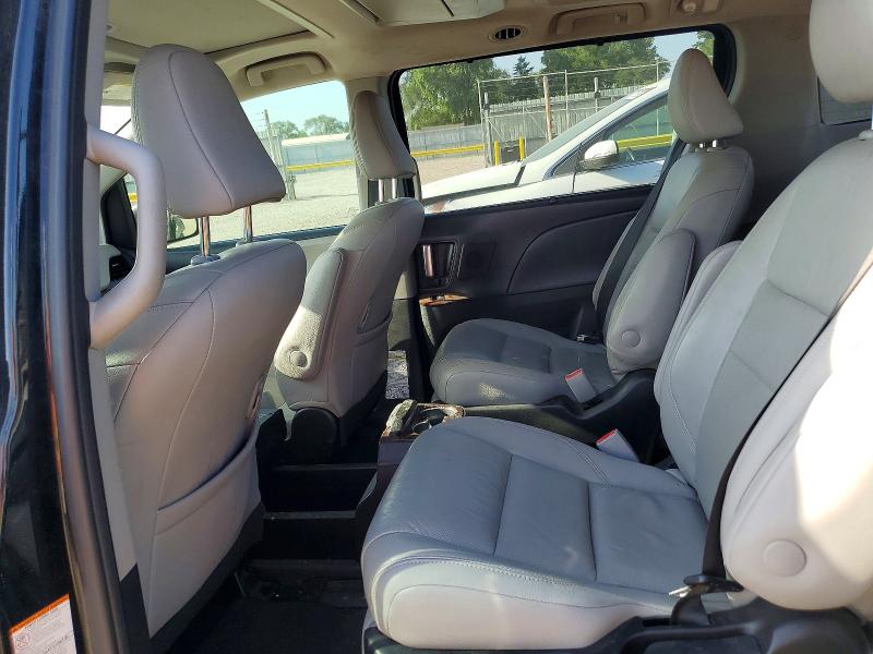 Photo 11 from auction – 2018 TOYOTA SIENNA with VIN 5TDYZ3DC8JS964567