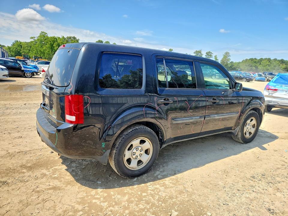 Photo 3 from auction – 2015 HONDA PILOT with VIN 5FNYF4H25FB071414