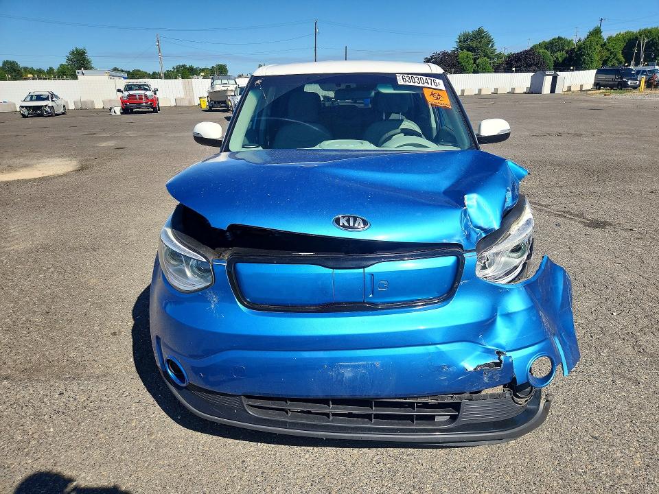 Photo 5 from auction – 2016 KIA SOUL EV with VIN KNDJP3AE2G7017265