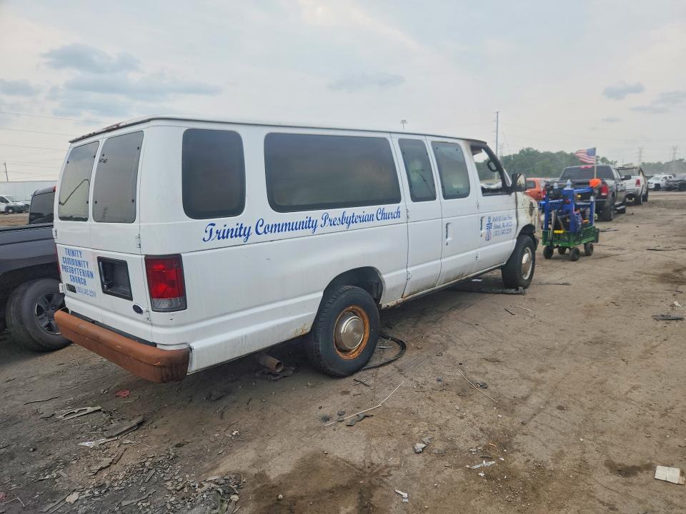 Photo 3 from auction – 2002 FORD ECONOLINE E350 with VIN 1FBSS31L42HB40347