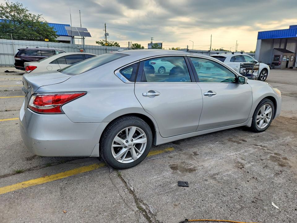 Photo 3 from auction – 2015 NISSAN ALTIMA with VIN 1N4AL3AP7FC599050