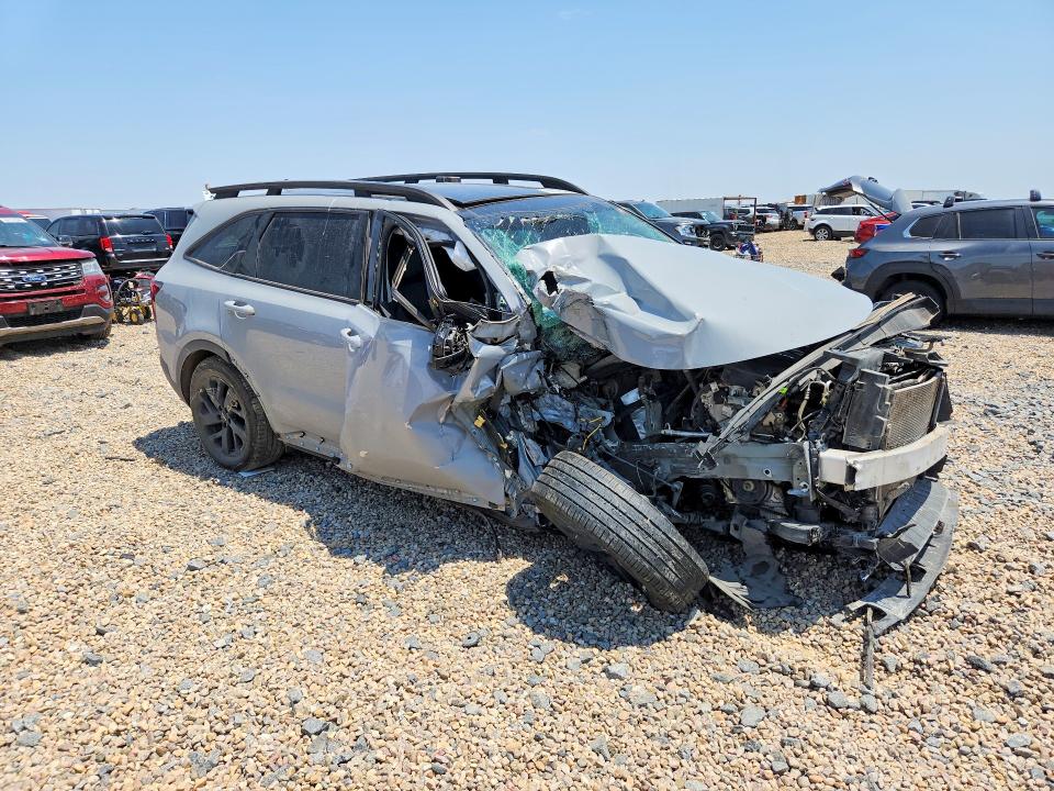 Photo 4 from auction – 2023 KIA SORENTO with VIN 5XYRLDLC1PG209585