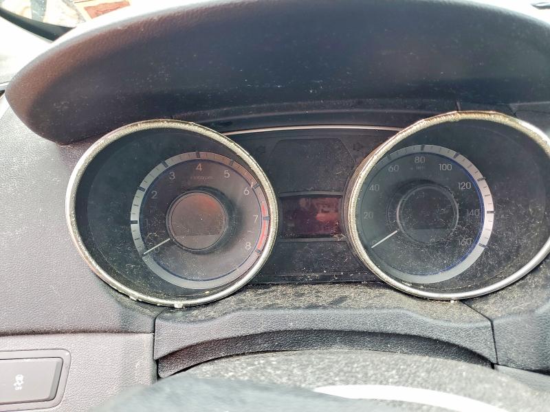 Photo 9 from auction – 2011 HYUNDAI SONATA with VIN 5NPEB4AC0BH210717