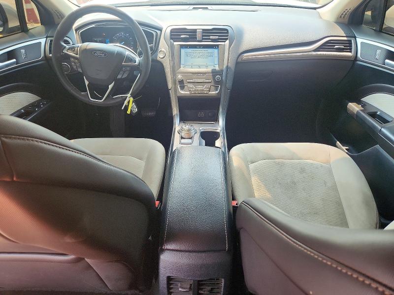 Photo 8 from auction – 2019 FORD FUSION with VIN 3FA6P0HD7KR196279