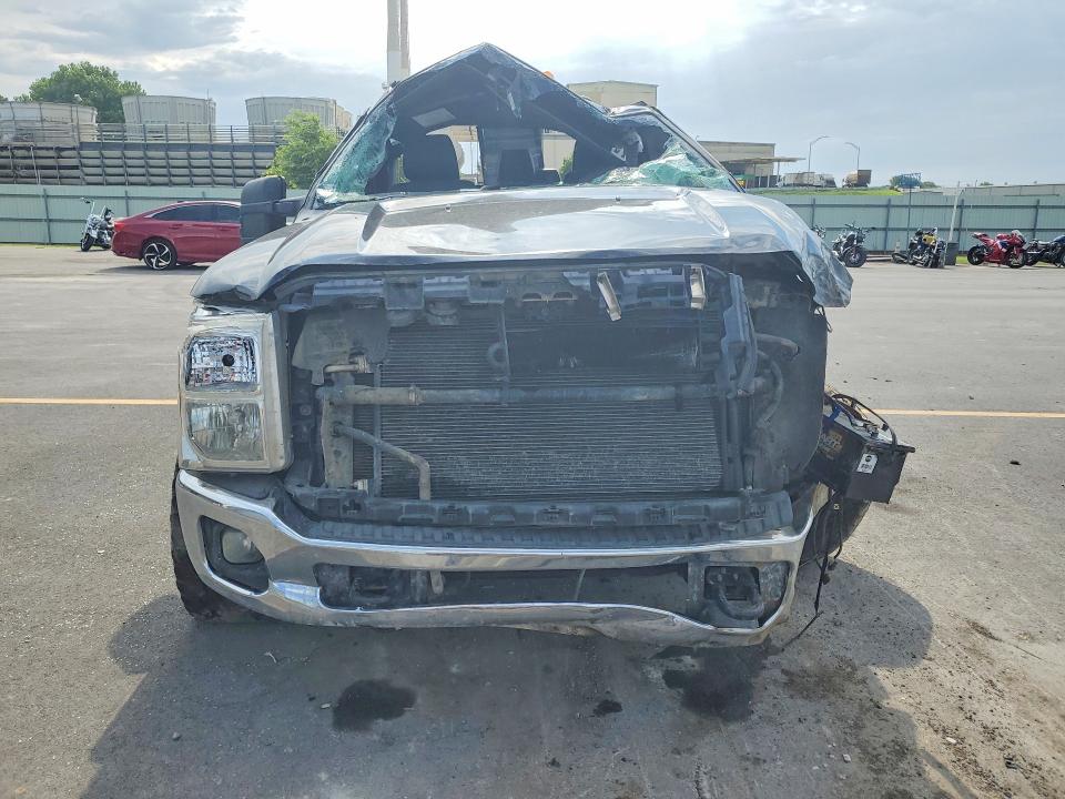 Zdjęcie 5 z aukcji – 2011 FORD F250 z VIN 1FT7W2BT3BEA55130