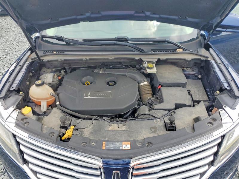 Photo 12 from auction – 2017 LINCOLN MKC with VIN 5LMCJ1C91HUL62877