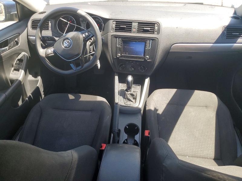 Photo 8 from auction – 2017 VOLKSWAGEN JETTA with VIN 3VW2B7AJ7HM274739