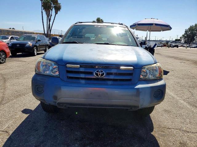 Photo 5 from auction – 2005 TOYOTA HIGHLANDER with VIN JTEDP21A750049229
