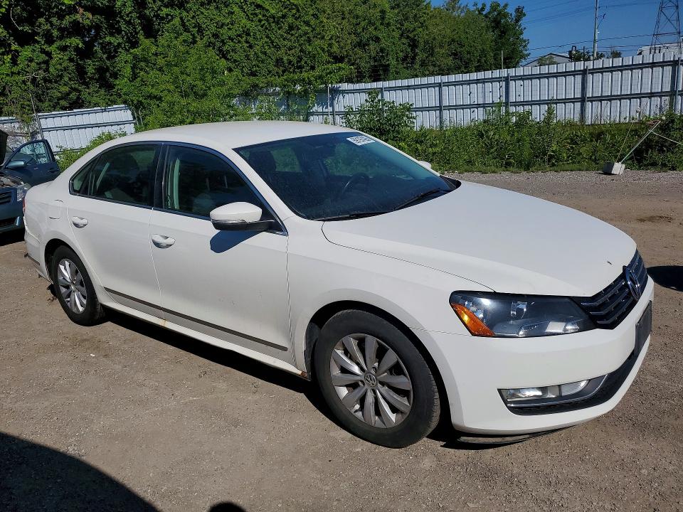 Photo 4 from auction – 2014 VOLKSWAGEN PASSAT with VIN 1VWAN7A39EC002081