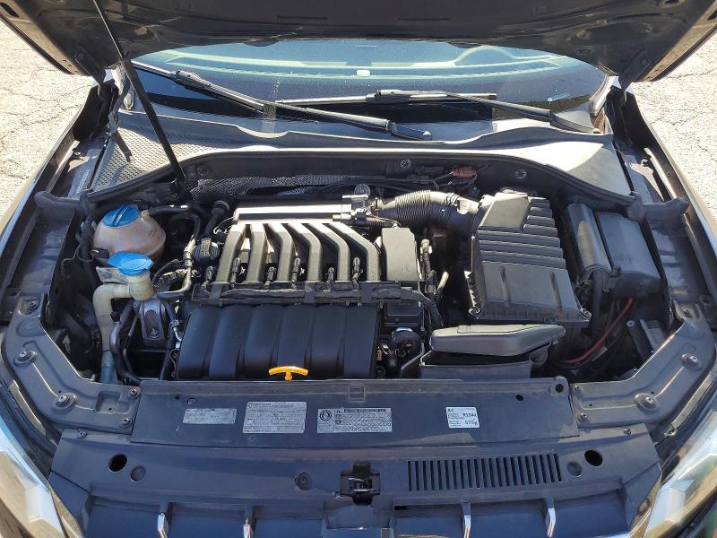 Photo 11 from auction – 2013 VOLKSWAGEN PASSAT with VIN 1VWCM7A34DC114295