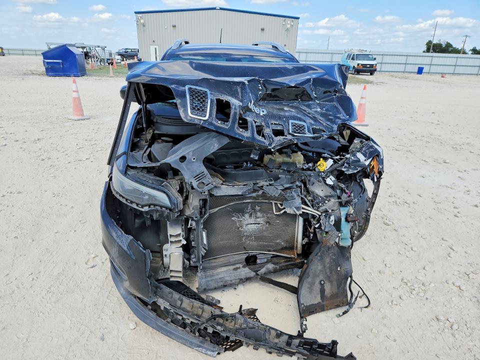 Photo 5 from auction – 2019 JEEP CHEROKEE with VIN 1C4PJLLB2KD202957