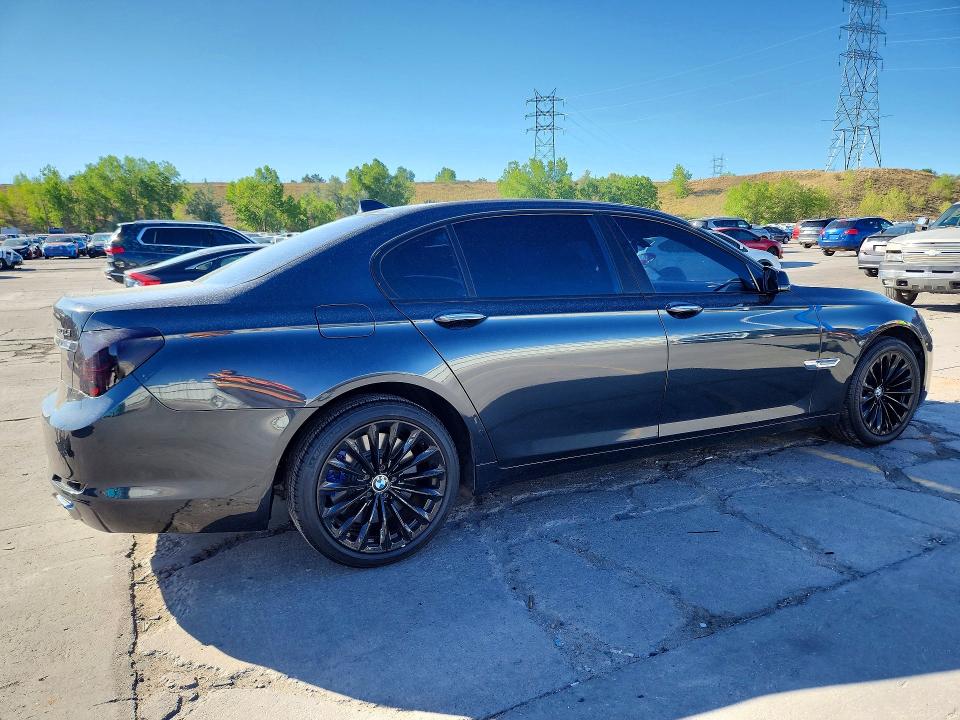 Photo 3 from auction – 2009 BMW 750 with VIN WBAKB835X9CY62319