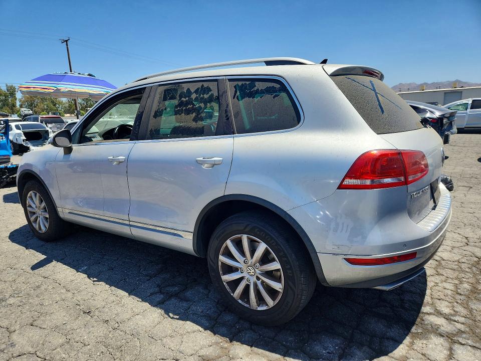 Photo 2 from auction – 2012 VOLKSWAGEN TOUAREG with VIN WVGFK9BPXCD004486