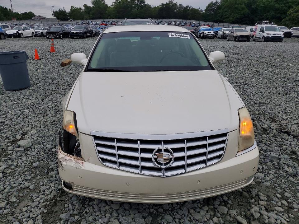 Photo 5 from auction – 2008 CADILLAC DTS with VIN 1G6KD57Y98U121848