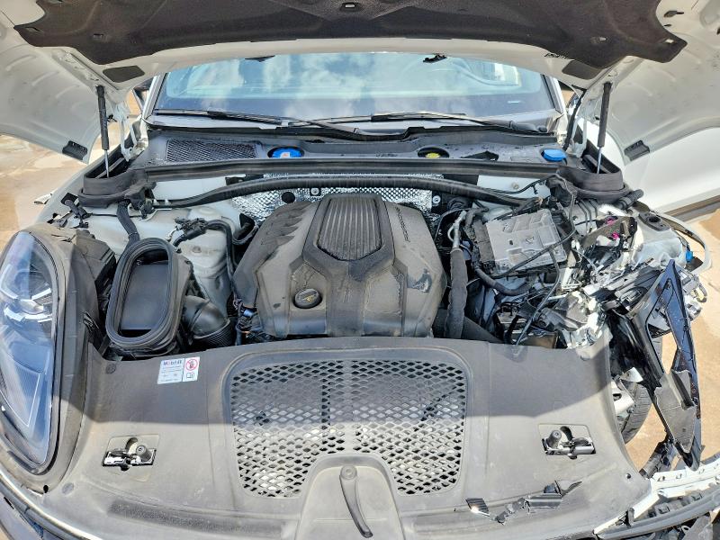 Photo 12 from auction – 2024 PORSCHE MACAN with VIN WP1AA2A50RLB04473