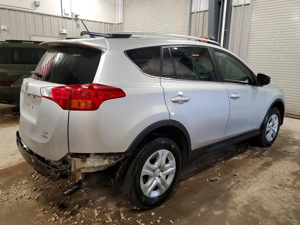 Photo 3 from auction – 2015 TOYOTA RAV4 with VIN 2T3BFREVXFW344102