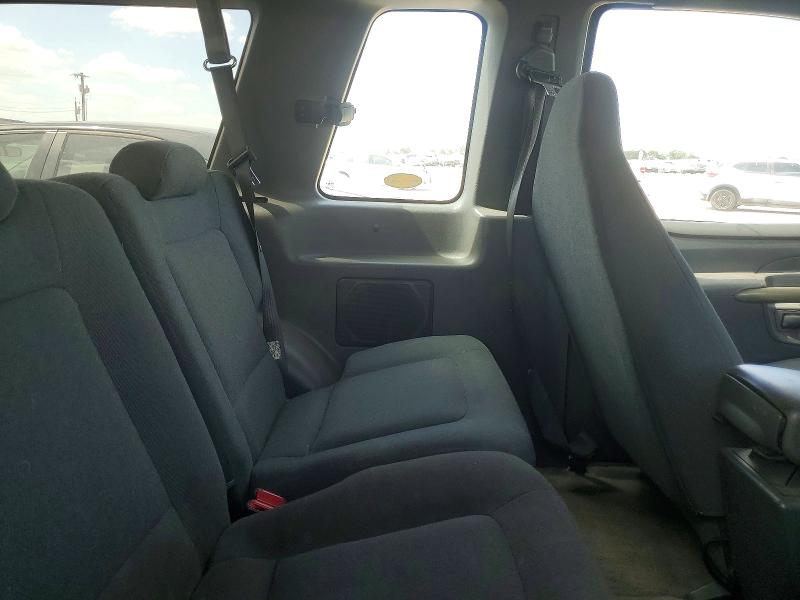 Photo 10 from auction – 2002 FORD EXPLORER with VIN 1FMYU60E72UD38380