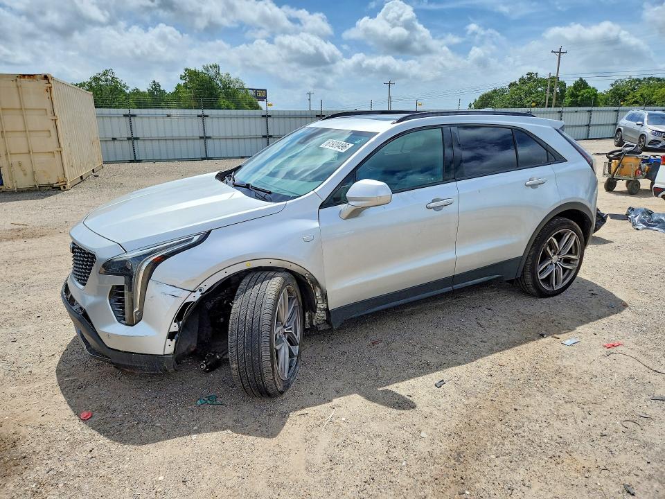 CADILLAC XT4 2019 with VIN 1GYFZER45KF229402 - Photo from auction